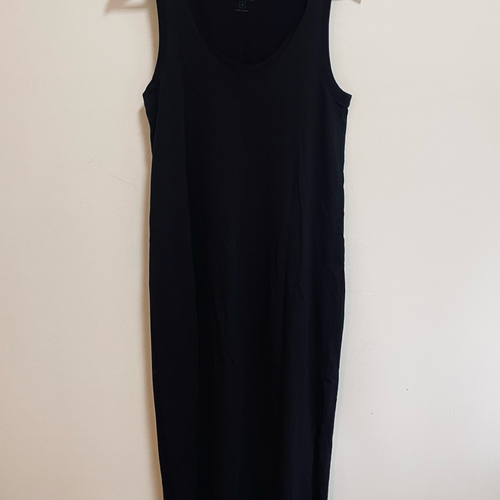 Elegant Black Sleeveless Dress